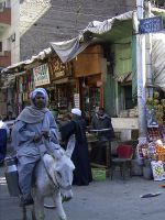 Jedna z uliček kde probíhá velký bazar v Káhiře